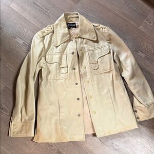 Vintage 70s Cream Jacket with shoulder and stitching details